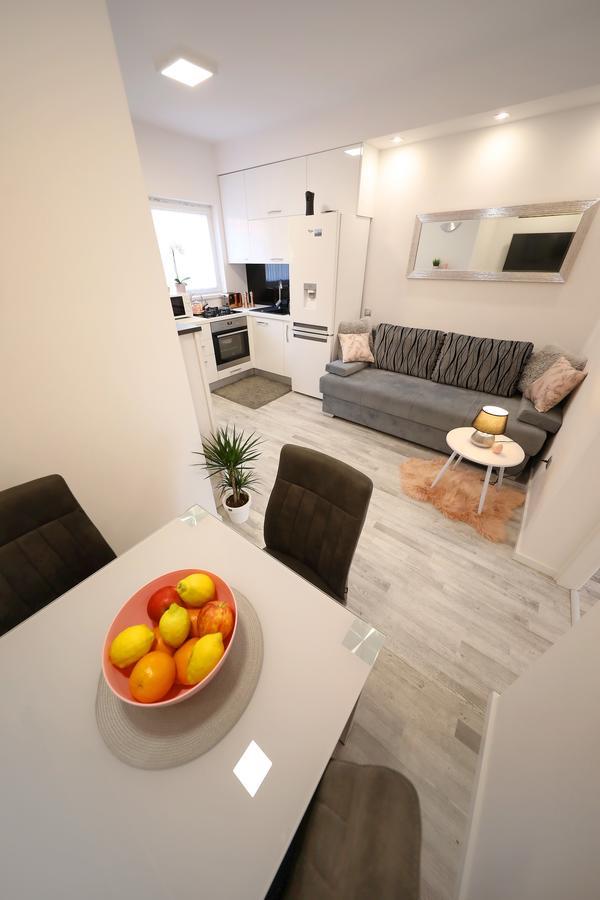 Apartment Mini 扎达尔 外观 照片